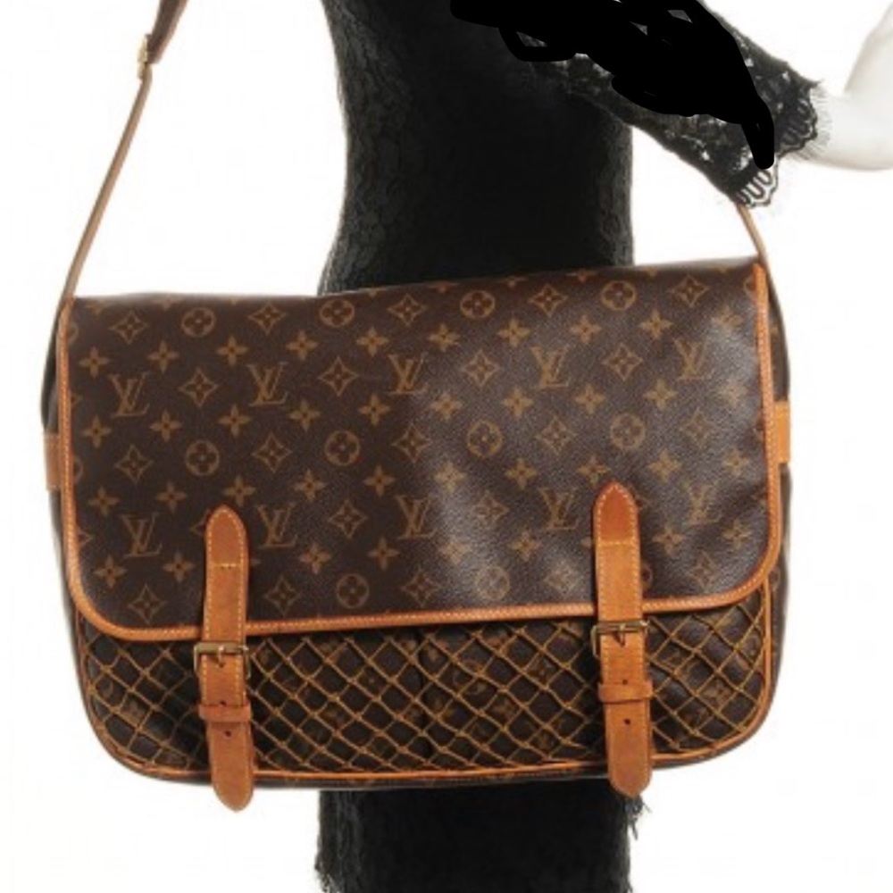Congo Brown Monogram Messenger Bag - Picture 3 of 16